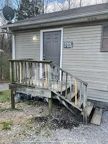 128B N Poole St Photo 1
