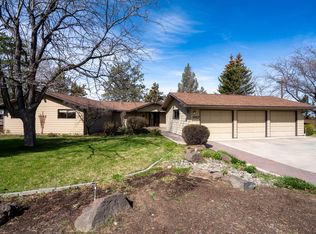1527 SW Canyon Dr, Redmond, OR 97756