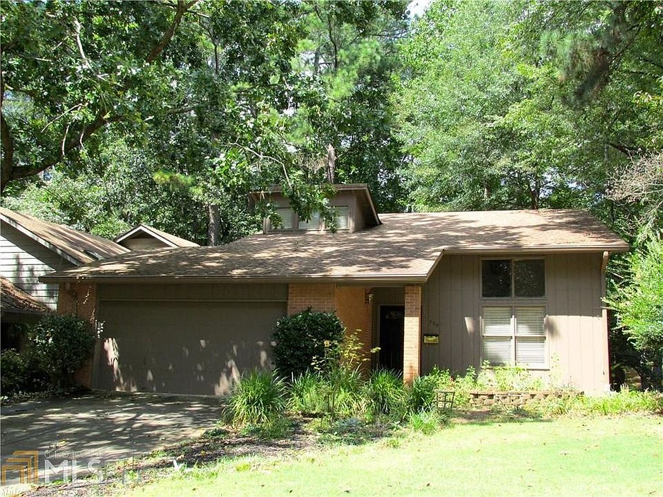 1st image of 900 Cruise Ct