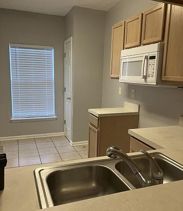 3rd image of 12311 Kensington Lakes Dr Unit 2404
