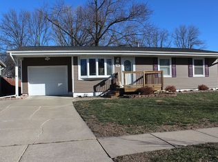 5764 1st Ave NW, Cedar Rapids, IA 52405