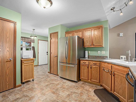 4th image of 509 Kathryns Ct
