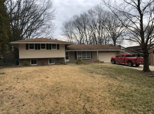 112 Burr St, Munroe Falls, OH 44262
