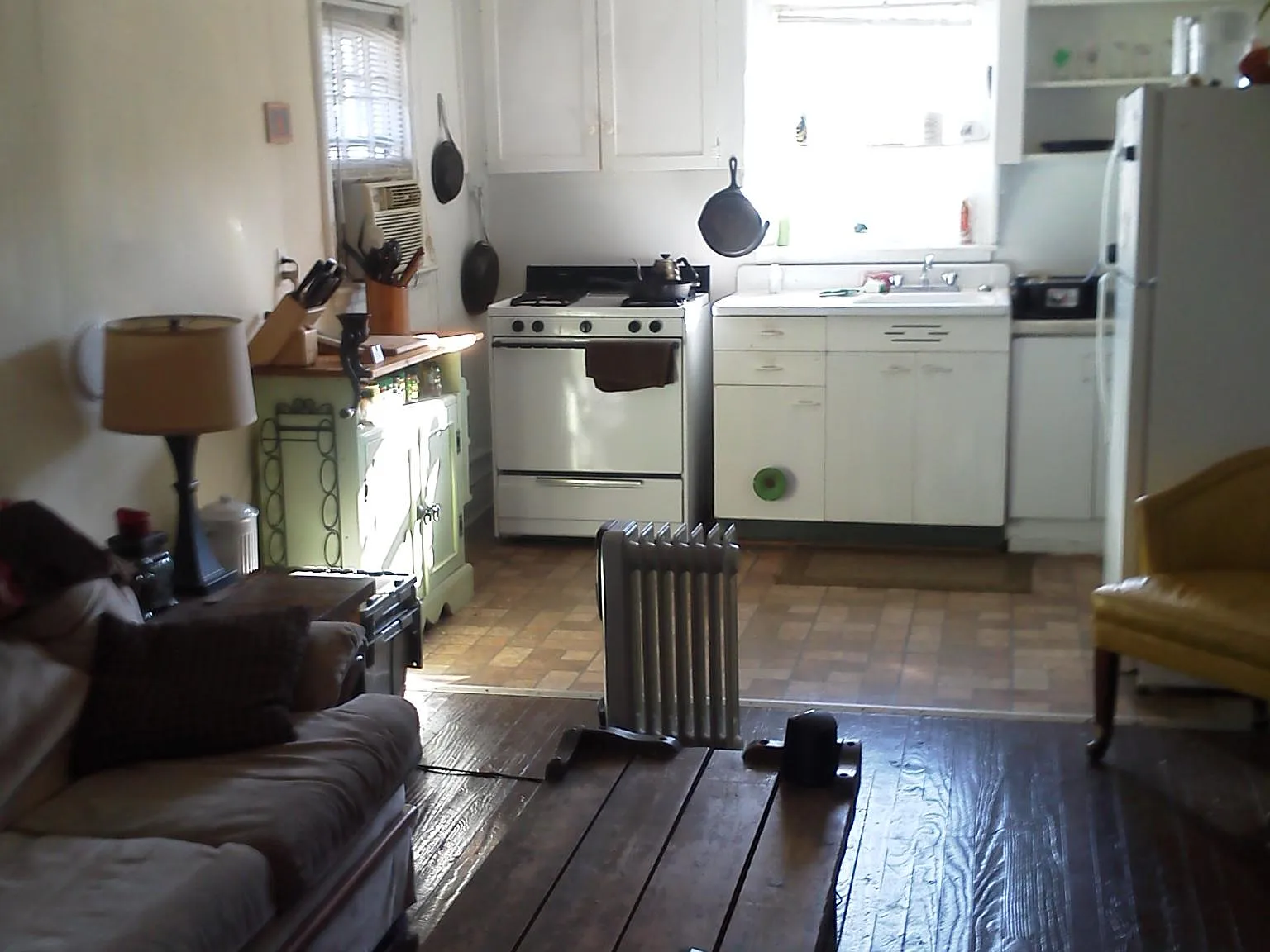 1 bed, 800 sqft, $900 — Photo 2