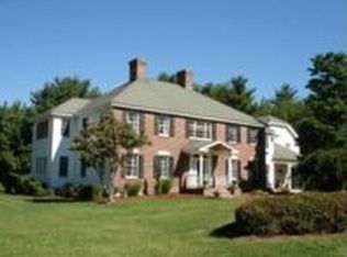 2 Hitchcock Farm Rd, Andover, MA 01810