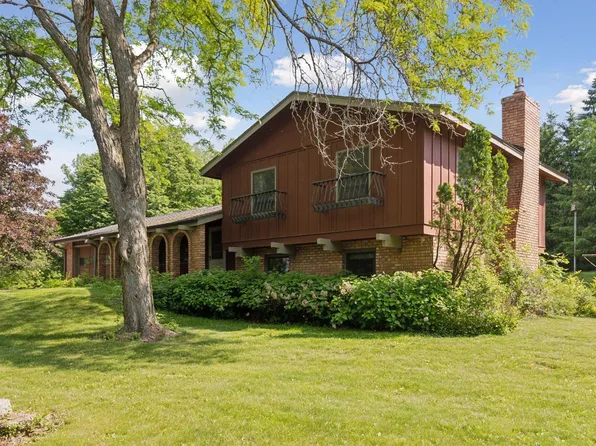 1031 Pheasant Trl, Hudson, WI 54016