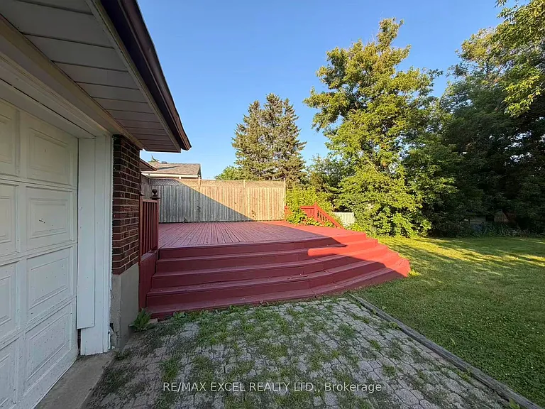 83 Marilake Dr #BASEMENT — Photo 29
