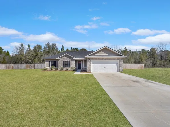 172 Linden Dr, Jesup, GA 31545