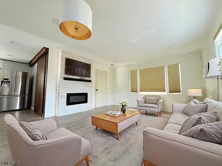 304 W Linden Ave — Photo 6