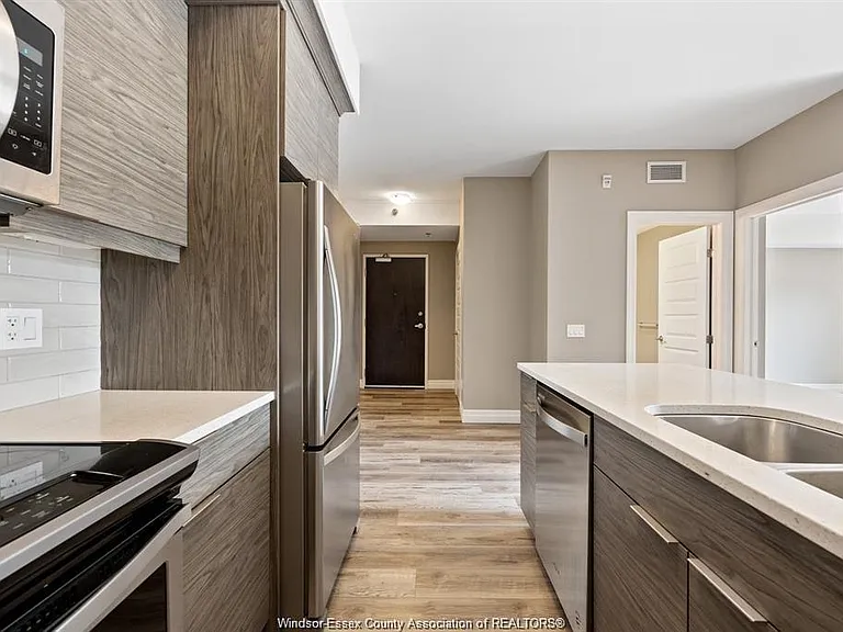 955 Ouellette Ave #305 — Photo 11