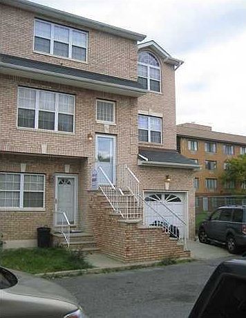 1st image of 34 Daniella Ct