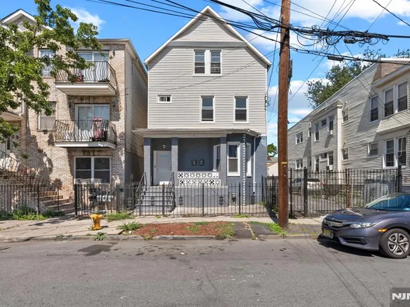 71-73 Schley St, Newark, NJ 07112