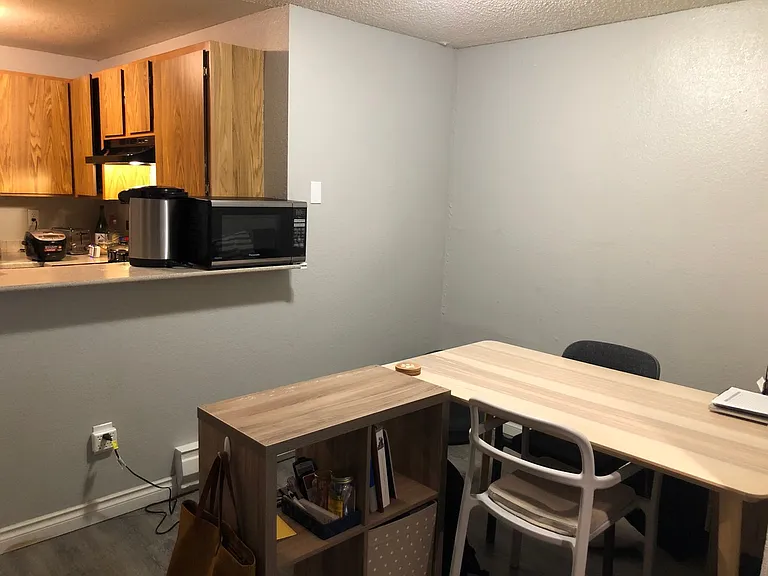 Westwood Apartments — Photo 4