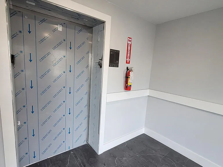 242 Spring St #1 — Photo 22