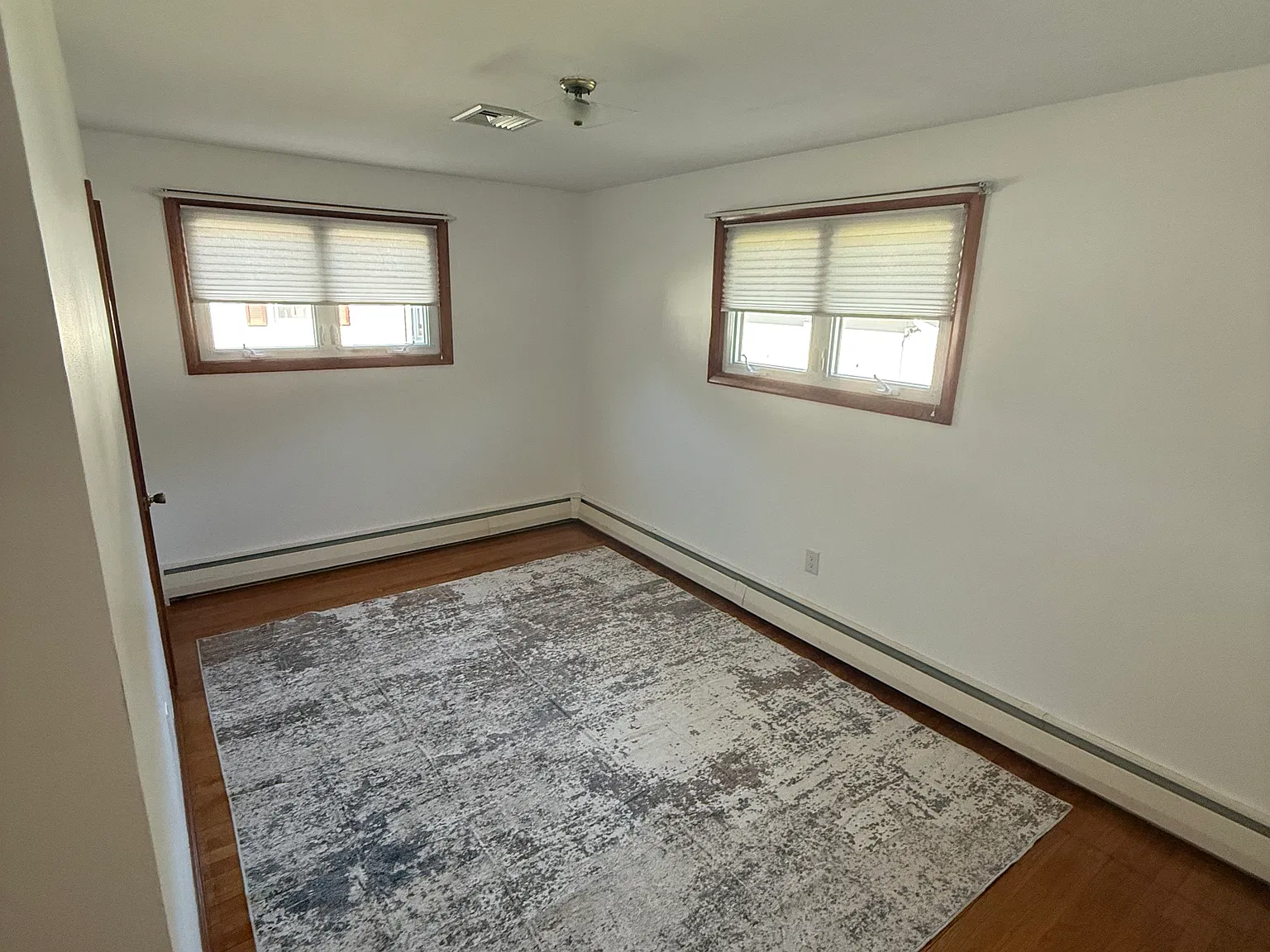 3 bed, 1304 sqft, $1,700 — Photo 3
