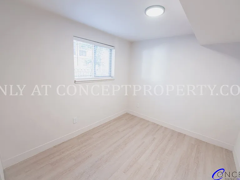 Avenue View Apartments — Photo 80