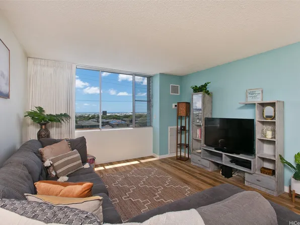 3045 Ala Napuaa Pl APT 710, Honolulu, HI 96818