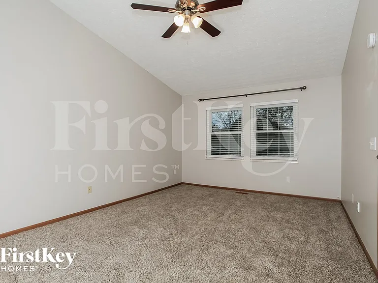 2561 Windflower Rd E — Photo 8