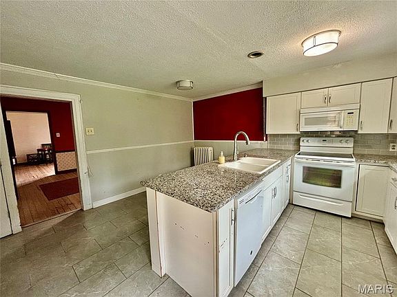 2nd image of 1222 Kraft St