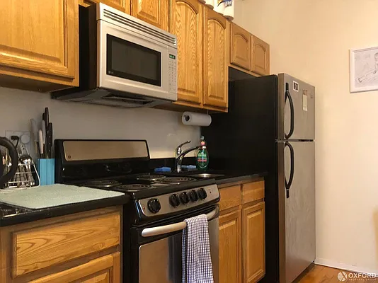 Rented by Oxford Property Group | media 17