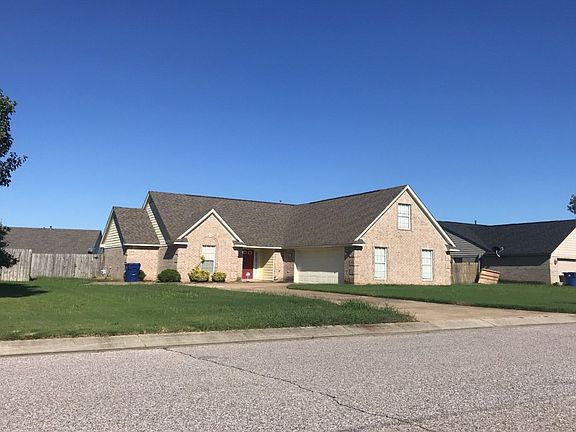 3rd image of 7462 Crystal Dr