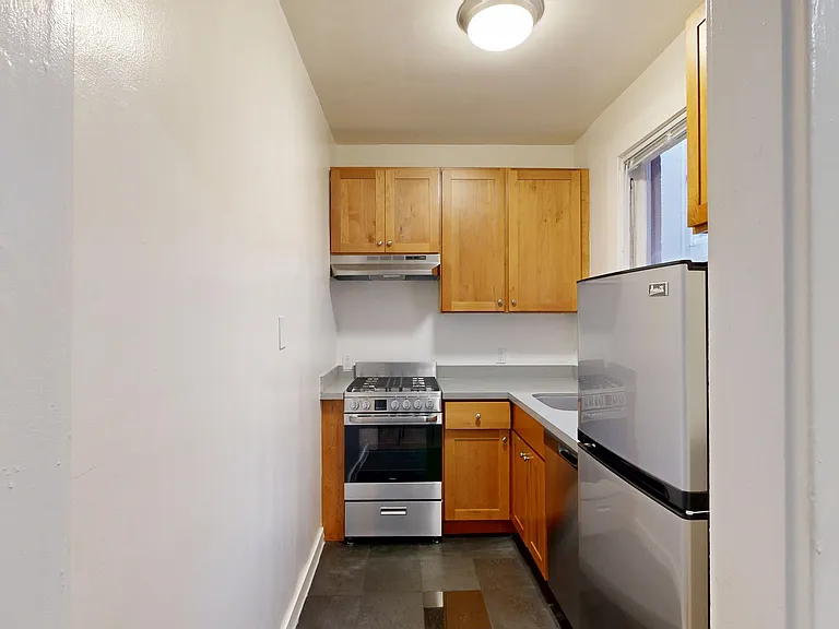 925 Geary Street — Photo 11
