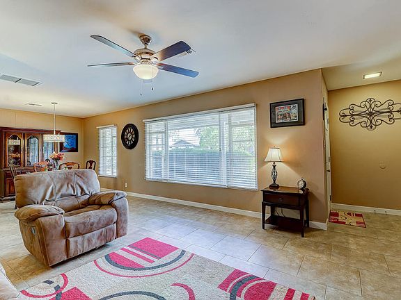 5th image of 2324 W Shady Glen Ave