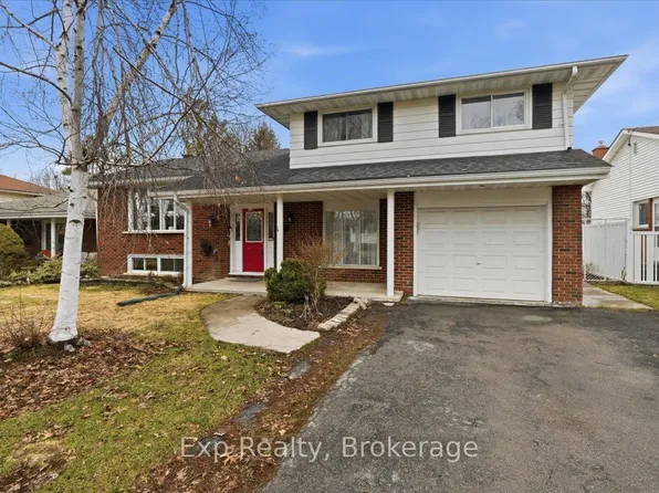 15 Thorncliffe Dr, Belleville, ON K8P 4L3