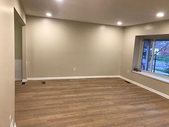 5th image of 14665 Ronnie Ln