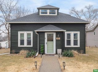 360 Maple St, Springfield, NE 68059