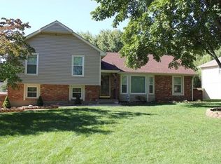 6713 E 125th Pl, Grandview, MO 64030