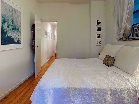 2nd image of 7 W 103rd St #1R