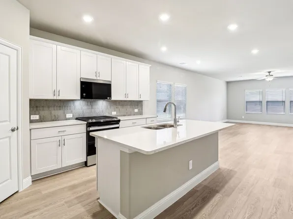 3712 Ray Roberts Dr, Farmersville, TX 75442