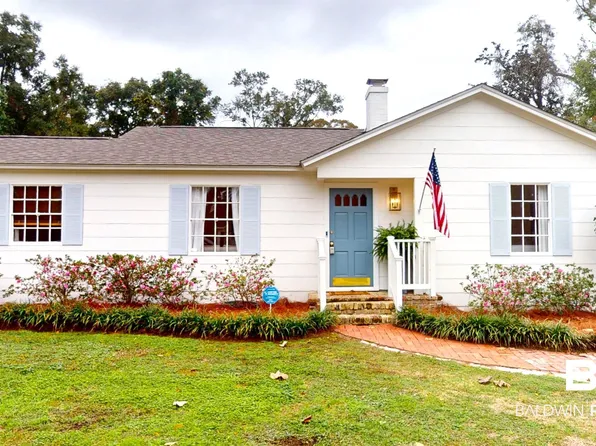 31 Hathaway Rd W, Mobile, AL 36608