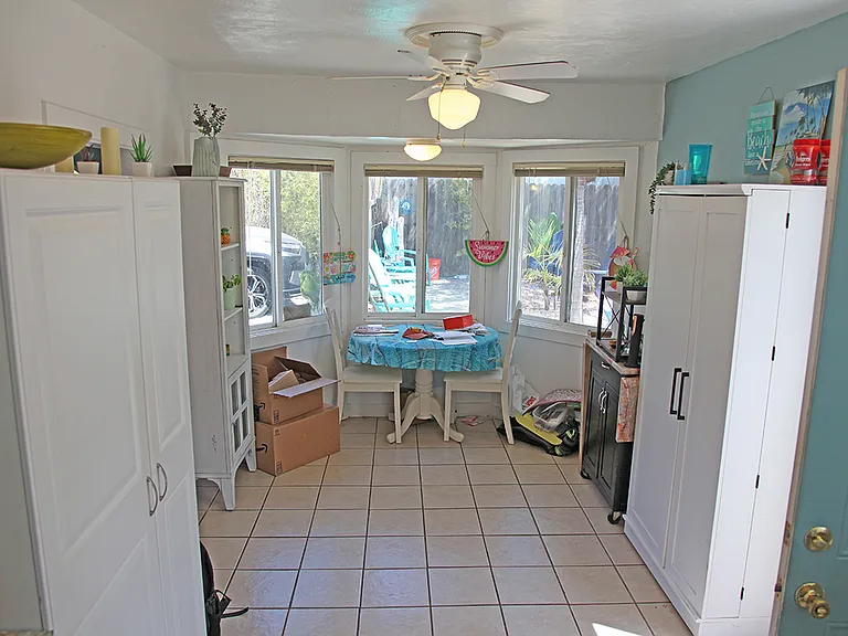 698 Mission Dr — Photo 4