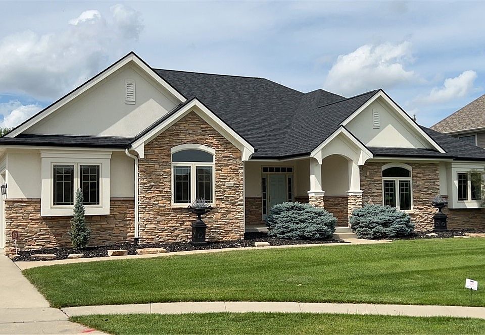 1st image of 5885 Fairway Ct