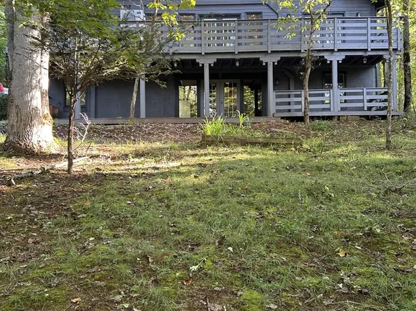 996 Crestview Dr, Otto, NC 28763