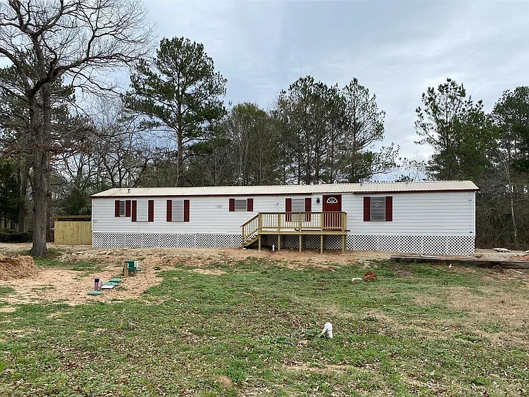 16066 North Loop Dr — Photo 1