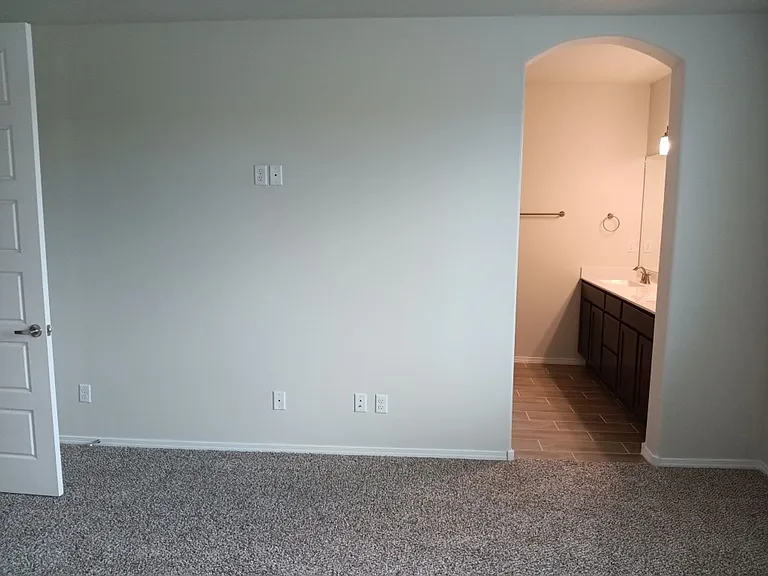 2327 Berkeley Ave — Photo 14