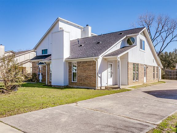 3rd image of 2121 Stone Moss Ln