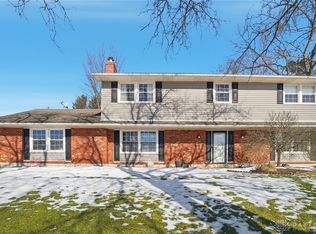 6808 Saint Laurent Cir, Dayton, OH 45459