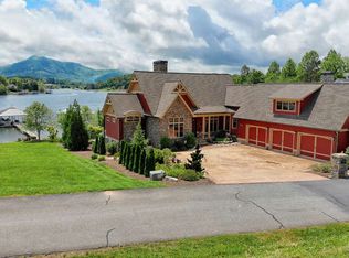 524 McIntosh Cir, Hayesville, NC 28904