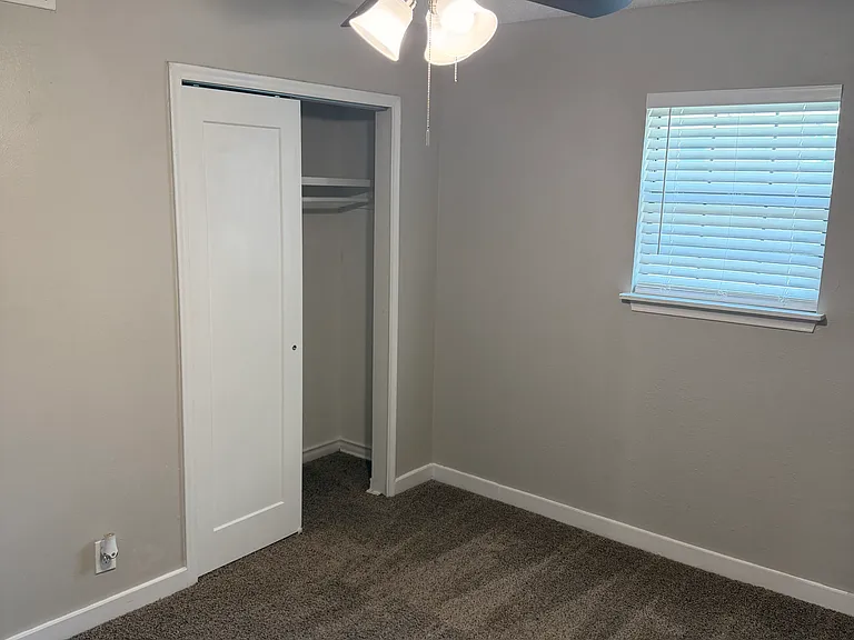 2514 Greenway St — Photo 16