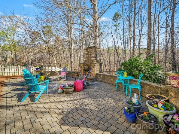 161 Dairy Farm Rd, Mooresville, NC 28115