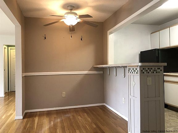 5th image of 136 N Chestnut St APT 18C