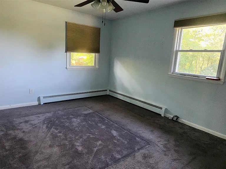 13 Amy Rd — Photo 12