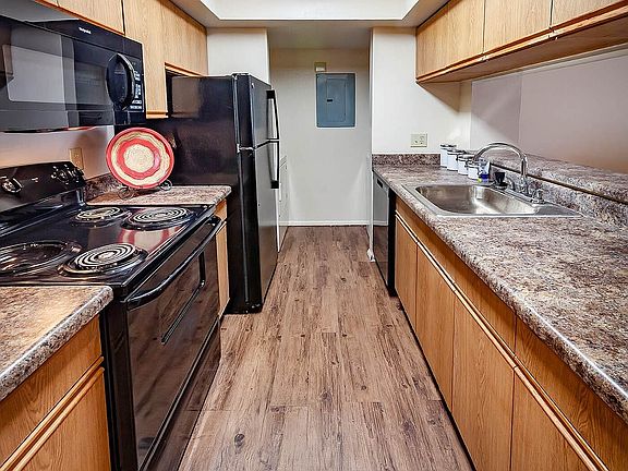 Kitchen l