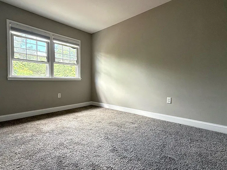 2819 Banks Ct — Photo 12