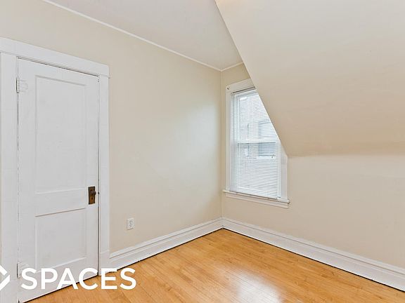 3rd image of 5654 W Higgins Ave #Tw0