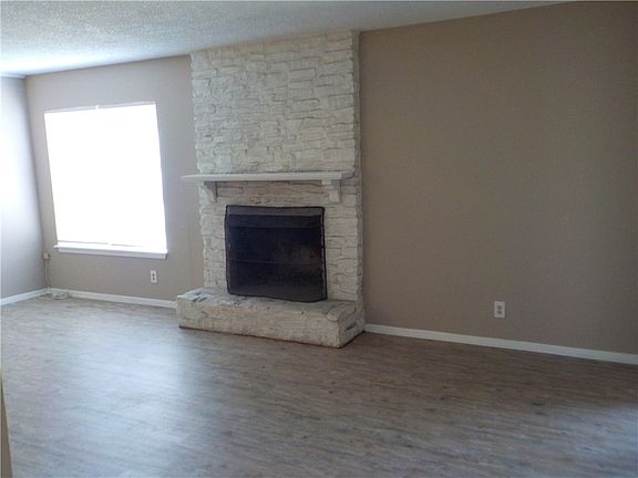 2nd image of 8203 Exmoor Dr